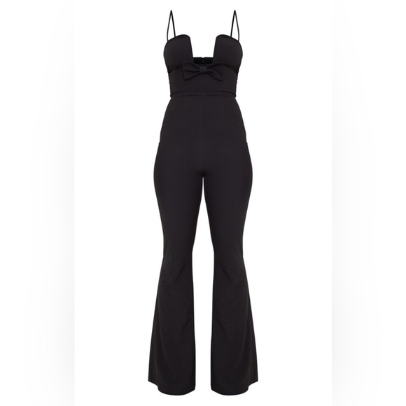 Elegant Black Jumpsuit - Picture 2 of 3